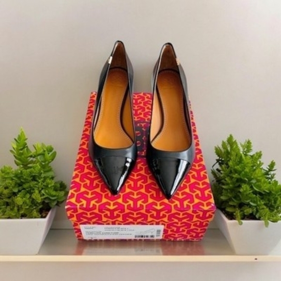 Tory Burch Shoes - Tory Burch Penelope 65MM Black Leather Pumps Women’s Size 5.5 Made in Italy